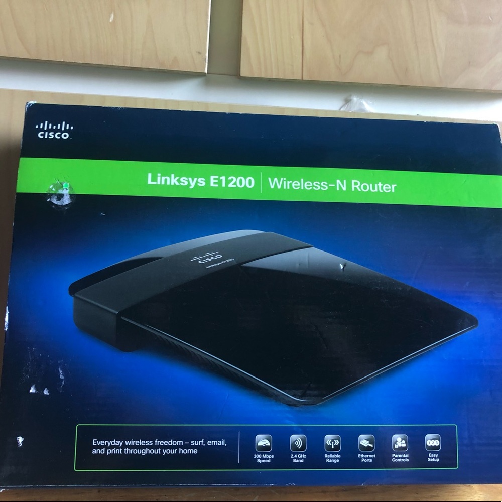 Cisco E1200 Wi-Fi Wireless Router, Linksys Wireless Devices up to 300 Mbps